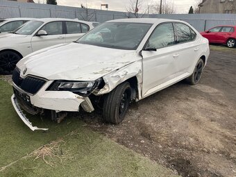 Škoda Superb 2.0TDi 110kw, r.8/2015, climatronic - 6