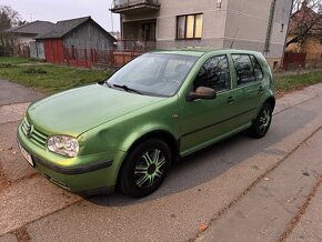 Volkswagen Golf 1.4  benzín - 6