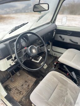 Suzuki Samurai 1.0 SJ410 - 6