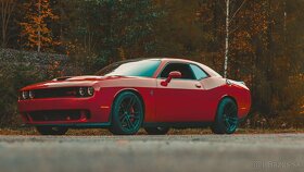 Dodge Challenger Hellcat 6.2l V8 custom - 6