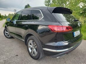 Predám Volkswagen Touareg 3.0tdi - 6