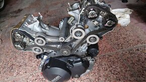 Ducati Multistrada motor - 6