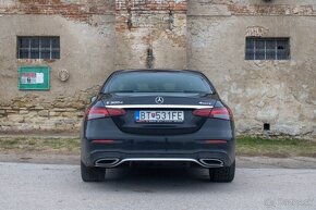 MERCEDES BENZ E trieda 300D 195kW MHEV 4MATIC 2021 - 6