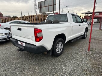 Toyota Tundra 4x4 - 6