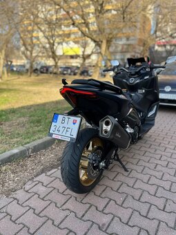 Yamaha T-Max 560 techmax 2022 - 6