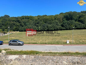 Veľkorysý pozemok v slepej ulici pri lese 1942 m2 Borinka vš - 6