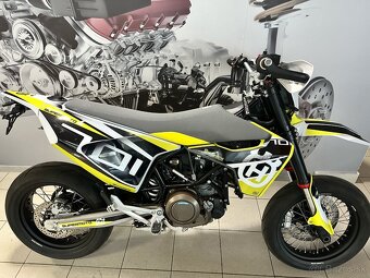 Husqvarna 701 supermoto - 6