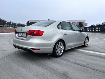 VW Jetta 2011 1,6 TDI - 6