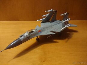 J-15 Carrier - model letadla 1:72 - 6