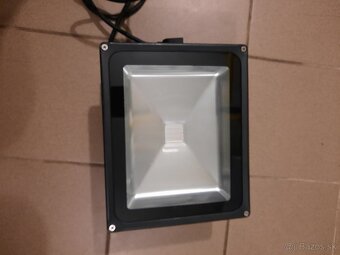 Eurolite LED IP FL-30 COB UV, 120, IP54

 - 6