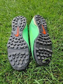 Turfy nike hypervenom - 6