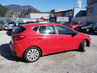 Kia Cee´d 1.6 GDi Gold - 6