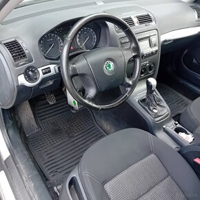 Skoda Octavia Scout 4x4 2.0 FSI - 6