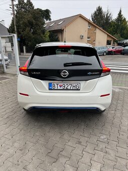 Nissan Leaf 40 kWh, Automat, Serv.kniha, Navi - 6