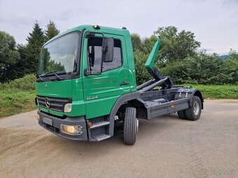 Mercedes Atego 1224 nosič kontajnerov s hydraulickou rukou - 6