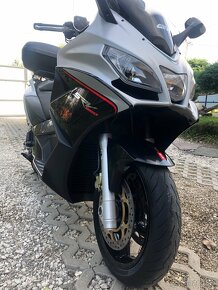 Aprilia SRV 850 2015 - 6