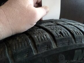 Predám 2ks celoročné Pneu Michelin 175/65 R15 - 6