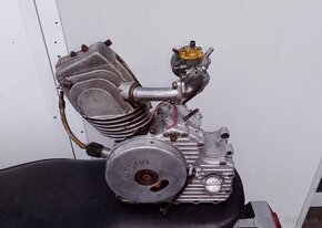 Ducati  48cc 4t - 6