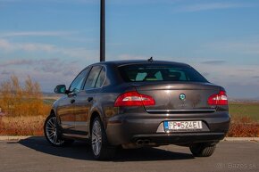 Škoda Superb 1.8 TSI Elegance DSG - 6