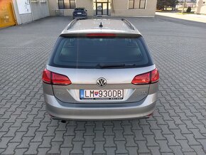 Volkswagen Golf - 6