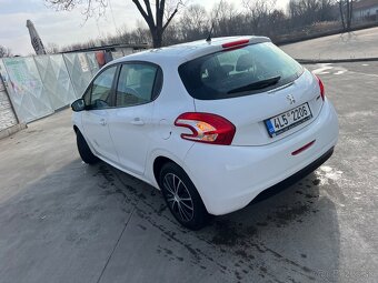 Prodam Peugeot 208 2014r najeto 45t km 1majitel      Skoda F - 6