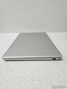 HP Laptop 15 Ryzen 5 7520U / 16GB RAM / 512GB SSD - 6