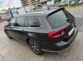 Volkswagen Passat Variant 2.0 TDI EVO Elegance DSG - 6