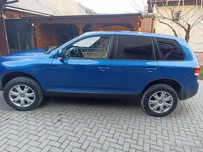 Volkswagen Touareg 2.5 - 6