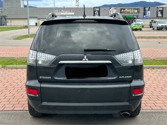 Mitsubishi Outlander 2.4 benzin 4x4 r.v 2011 7miestne - 6