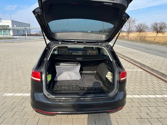 Volkswagen Passat 2.0 TDI Combi - 6