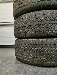 Michelin 235/65 R17 Latitude Alpin - 6