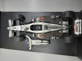 F1 MCLAREN MERCEDES MP4/17D 1.WIN RAIKKONEN MINICHAMPS 1:18 - 6