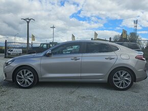 Hyundai i30 1.4 T-GDi Go Kúpené v SR 1.majiteľ - 6