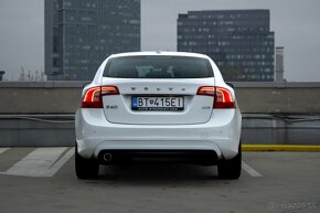 Volvo S60 D3 2.0L ECO 150k Summum Geartronic - 6