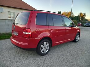 Volkswagen Touran 2.0 TDi - 6