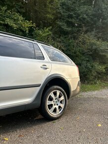 Škoda Octavia Scout 2.0TDi , 4x4 manuál 103kw - 6