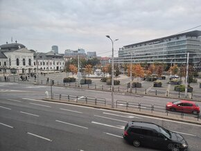 Prenájom kancelárie Bratislava - Hodžovo námestie - 6