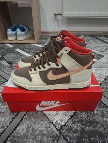 NIKE DUNK HI RETRO SE - 6