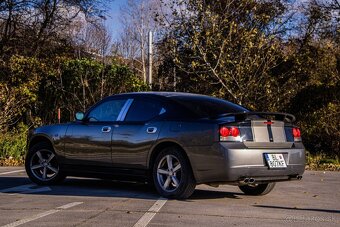 Dodge Charger 2.7 V6 A/T - 6