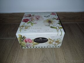 Nová porcelánová šálka s podšálkou Gentle Roses Footed - 6