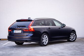 Volvo V90 D3 2.0L Momentum A/T - 6