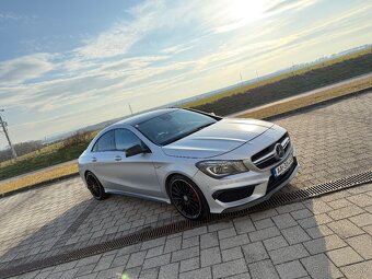 Mercedes-Benz CLA 45 AMG 4-Matic - 6