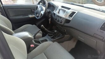 TOYOTA HILUX 2.5 D4D 4x4 - NA PREDAJ / NA SPLÁTKY - 6