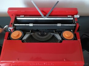 Olivetti Valentine - retro - 6