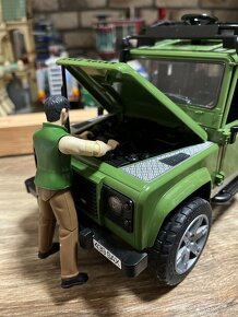 Land Rover Defender Bruder 02587 - 6