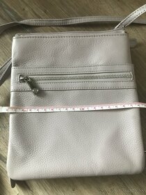 Nová kožená crossbody kabelka - 6