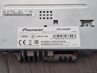 Pioneer DEH-S420BT - 6