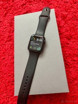 Apple Watch 5 44mm - 6