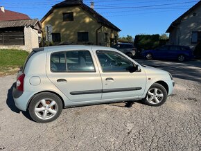 Renault Clio - 6