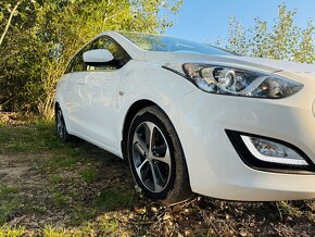 Predám Hyundai i30 1.6crdi SW r.v 2016 - 6